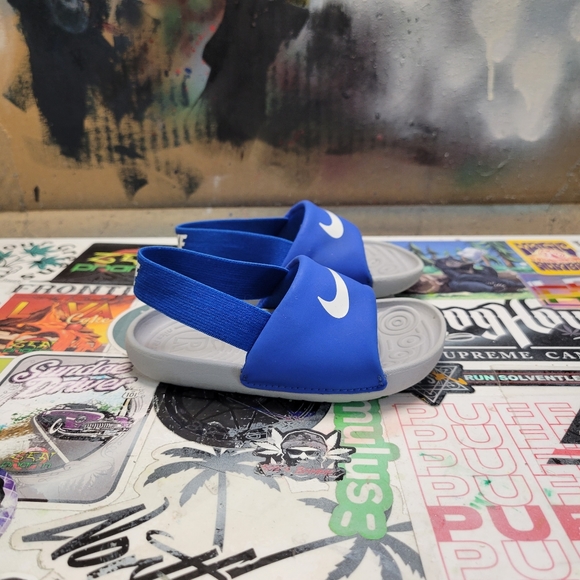 *Sold* Nike Hawa Slide "Hyper Cobalt" Toddler - Picture 2 of 5